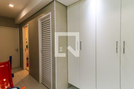 Apartamento à venda com 238m², 4 quartos e 4 vagas Apartamento à venda com 238m², 4 quartos e 4 vagasÁrea de Serviço