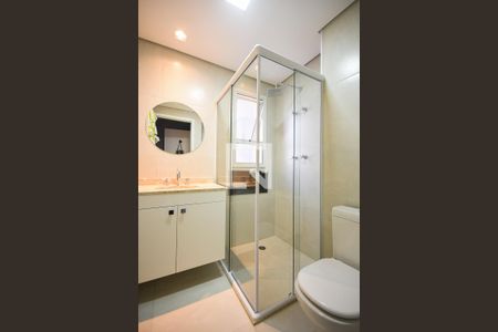 Apartamento à venda com 238m², 4 quartos e 4 vagas Apartamento à venda com 238m², 4 quartos e 4 vagasBanheiro suíte 1