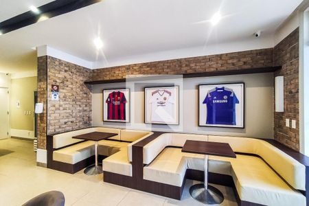 Apartamento à venda com 238m², 4 quartos e 4 vagas Apartamento à venda com 238m², 4 quartos e 4 vagasÁrea Comum - Sport Bar