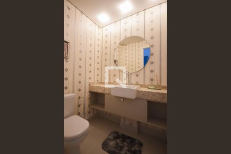 Apartamento à venda com 238m², 4 quartos e 4 vagas Apartamento à venda com 238m², 4 quartos e 4 vagasLavabo