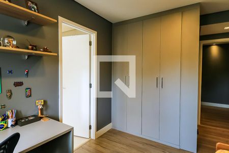 Apartamento à venda com 238m², 4 quartos e 4 vagas Apartamento à venda com 238m², 4 quartos e 4 vagasSuíte 2