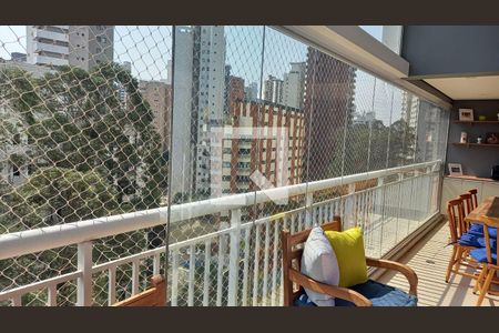 Apartamento à venda com 238m², 4 quartos e 4 vagas
