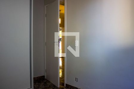 Quarto 2 de apartamento para alugar com 2 quartos, 65m² em Morada da Colina, Uberlândia