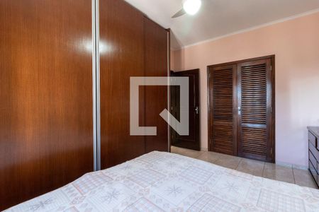 Casa à venda com 400m², 3 quartos e 2 vagasSuíte