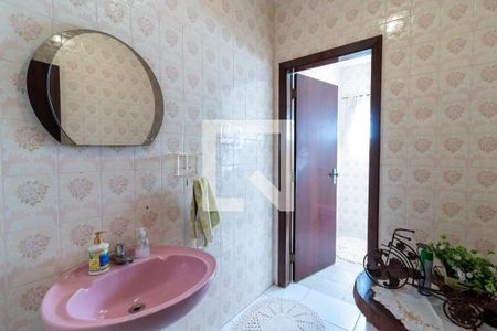 Casa à venda com 400m², 3 quartos e 2 vagasBanheiro