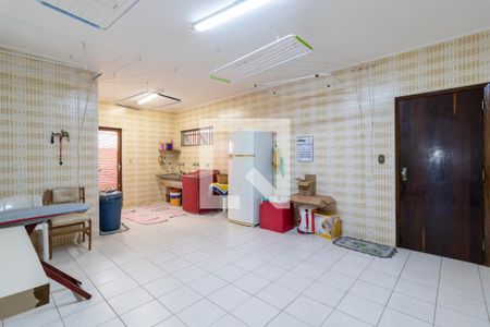 Casa à venda com 400m², 3 quartos e 2 vagasÁrea de Serviço