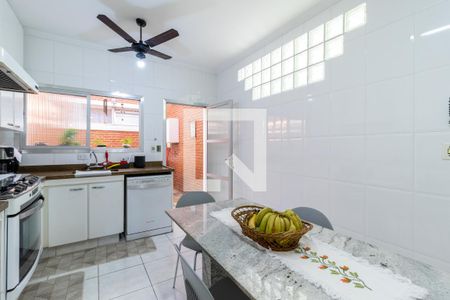 Casa à venda com 400m², 3 quartos e 2 vagasCozinha