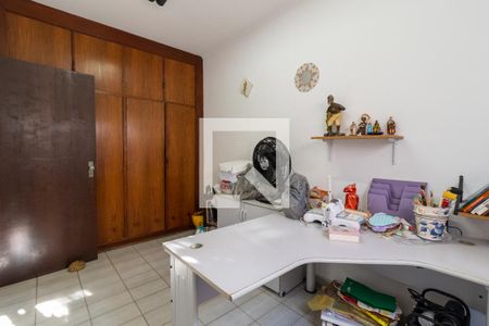 Casa à venda com 400m², 3 quartos e 2 vagasQuarto de Serviço