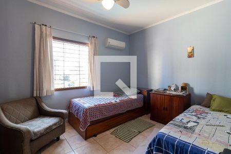 Casa à venda com 400m², 3 quartos e 2 vagasQuarto 2