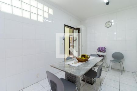 Casa à venda com 400m², 3 quartos e 2 vagasCozinha