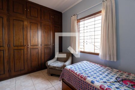 Casa à venda com 400m², 3 quartos e 2 vagasQuarto 2