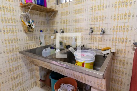 Casa à venda com 400m², 3 quartos e 2 vagasÁrea de Serviço