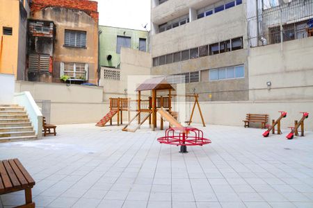 Apartamento para alugar com 90m², 2 quartos e 1 vaga Apartamento para alugar com 90m², 2 quartos e 1 vagaÁrea comum - Playground