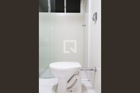 Apartamento para alugar com 90m², 2 quartos e 1 vaga Apartamento para alugar com 90m², 2 quartos e 1 vagaBanheiro