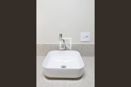 Apartamento para alugar com 90m², 2 quartos e 1 vaga Apartamento para alugar com 90m², 2 quartos e 1 vagaBanheiro