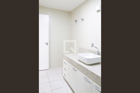 Apartamento para alugar com 90m², 2 quartos e 1 vaga Apartamento para alugar com 90m², 2 quartos e 1 vagaBanheiro