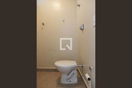 Apartamento para alugar com 90m², 2 quartos e 1 vaga Apartamento para alugar com 90m², 2 quartos e 1 vagaBanheiro de serviço
