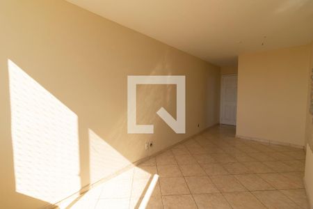 Sala de apartamento para alugar com 2 quartos, 55m² em Centro, Nilópolis