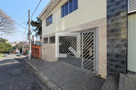 Casa à venda com 153m², 3 quartos e 2 vagasFachada