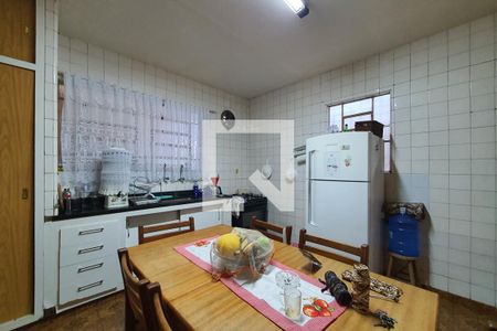 Casa à venda com 153m², 3 quartos e 2 vagasCozinha