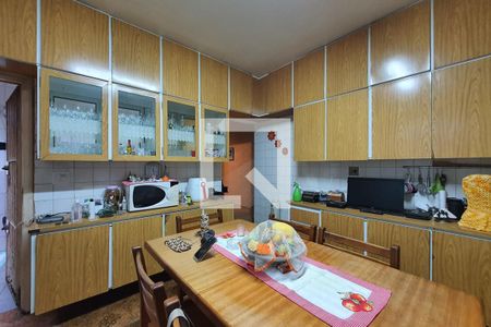 Casa à venda com 153m², 3 quartos e 2 vagasCozinha