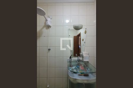 Casa à venda com 153m², 3 quartos e 2 vagasBanheiro