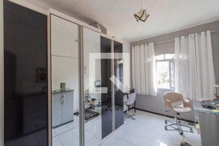 Casa para alugar com 230m², 3 quartos e 2 vagasQuarto 3