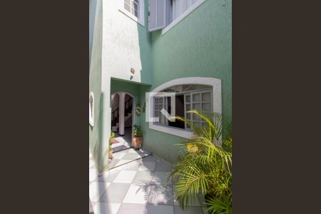 Casa para alugar com 230m², 3 quartos e 2 vagasEntrada