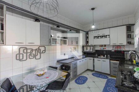 Casa para alugar com 230m², 3 quartos e 2 vagasCozinha