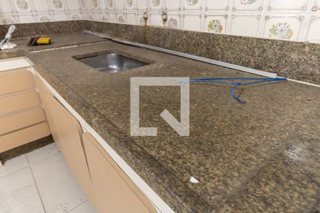 Casa para alugar com 378m², 6 quartos e 3 vagasPia