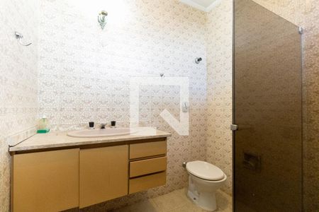 Casa para alugar com 378m², 6 quartos e 3 vagasBanheiro da Suíte 4