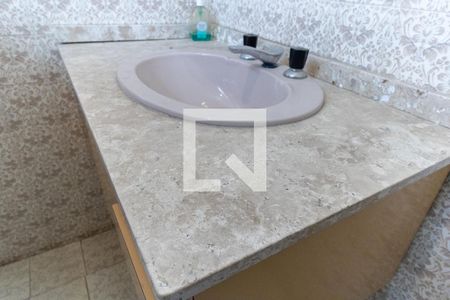 Casa para alugar com 378m², 6 quartos e 3 vagasPia