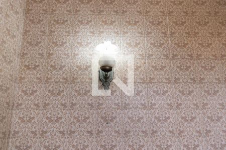 Casa para alugar com 378m², 6 quartos e 3 vagasDetalhe do banheiro