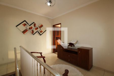 Casa à venda com 270m², 3 quartos e 8 vagasCorredor