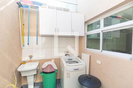 Casa para alugar com 75m², 2 quartos e 2 vagas Casa para alugar com 75m², 2 quartos e 2 vagasÁrea de serviço