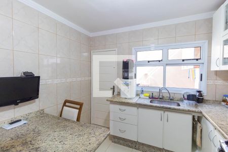 Casa para alugar com 75m², 2 quartos e 2 vagas Casa para alugar com 75m², 2 quartos e 2 vagasCozinha