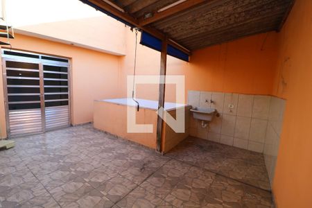 Casa para alugar com 150m², 2 quartos e 1 vagaÁrea de Serviço