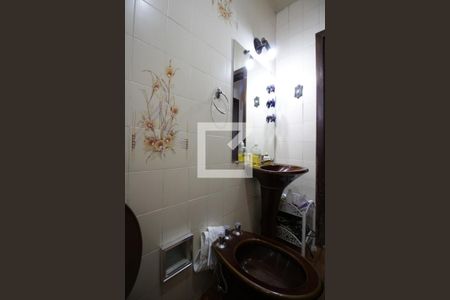 Casa à venda com 250m², 3 quartos e 3 vagasBanheiro