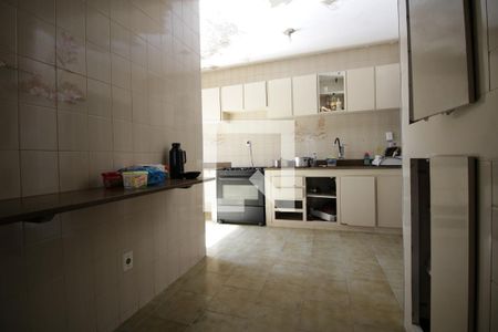 Casa à venda com 250m², 3 quartos e 3 vagasCozinha