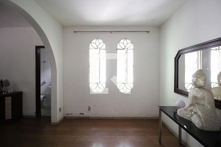 Sala de casa à venda com 3 quartos, 250m² em Alípio de Melo, Belo Horizonte