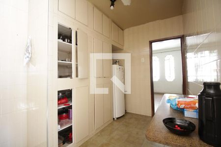 Casa à venda com 250m², 3 quartos e 3 vagasCozinha