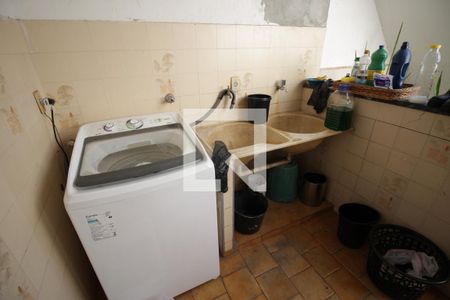 Casa à venda com 250m², 3 quartos e 3 vagasÁrea de Serviço