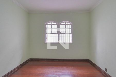 Casa para alugar com 491m², 4 quartos e 6 vagasQuarto 1