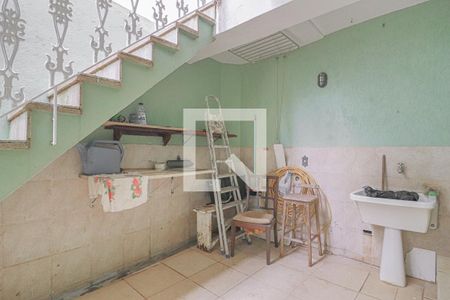 Casa para alugar com 491m², 4 quartos e 6 vagasÁrea de Serviço