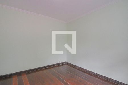Casa para alugar com 491m², 4 quartos e 6 vagasQuarto 2