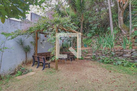 Casa para alugar com 491m², 4 quartos e 6 vagasQuintal