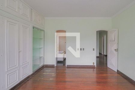 Casa para alugar com 491m², 4 quartos e 6 vagasSuíte 1