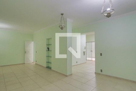 Casa para alugar com 491m², 4 quartos e 6 vagasSala de Jantar