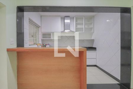 Casa para alugar com 491m², 4 quartos e 6 vagasCozinha