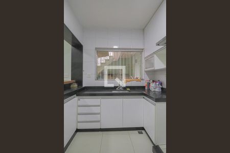 Casa para alugar com 491m², 4 quartos e 6 vagasCozinha